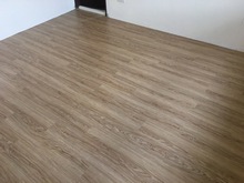 淡水新市二路二段鋪塑膠地磚
