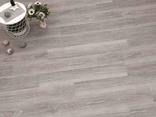 大同區保安街鋪塑膠地磚