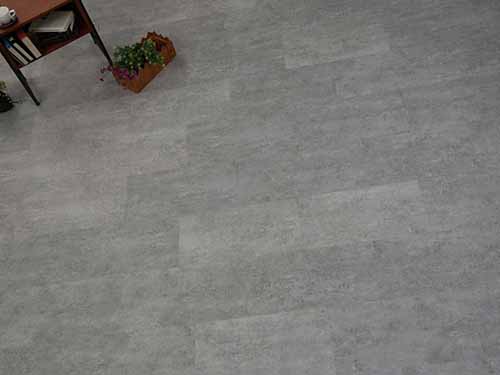 大安區四維路鋪塑膠地磚