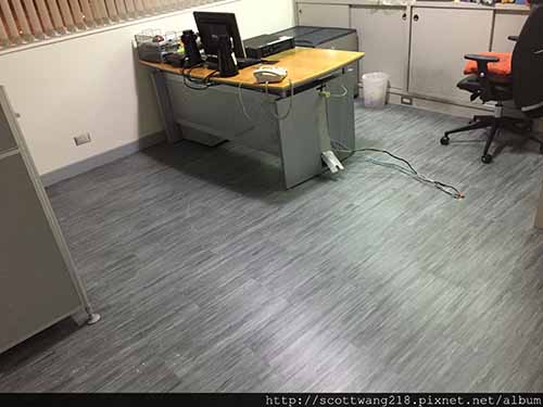 內湖區陽光街鋪塑膠地磚