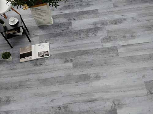 大同區錦州街鋪塑膠地磚