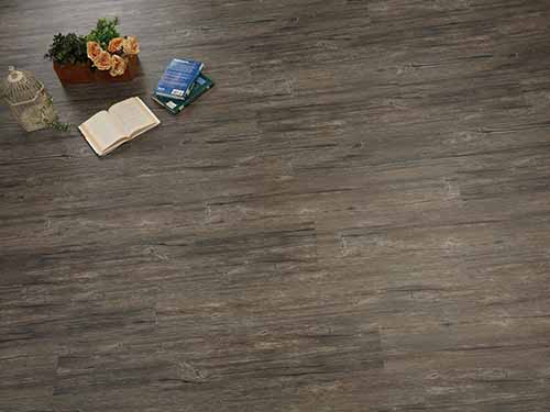 新北市中和區民安街鋪塑膠地磚