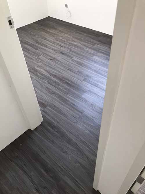 大安區長興街鋪塑膠地磚