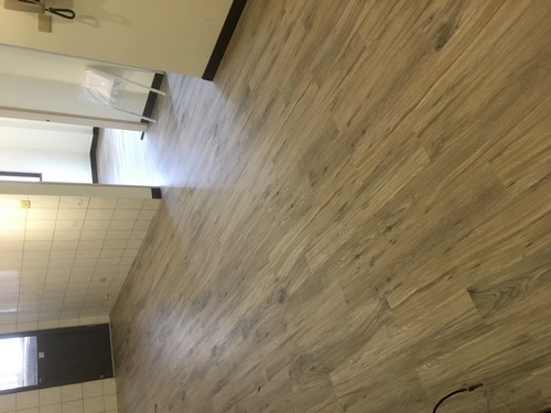 新北市深坑區文化街鋪塑膠地磚