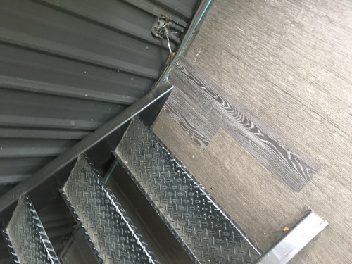 桃園市八德區建新街文化街鋪塑膠地磚