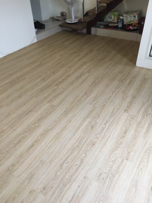 土城中央路三段鋪塑膠地磚