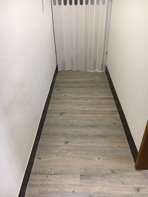 板橋福德街鋪塑膠地磚