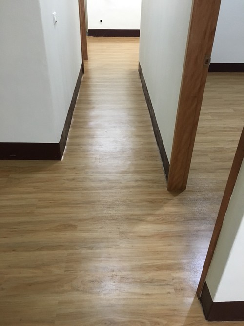 八里中山路二段鋪塑膠地磚