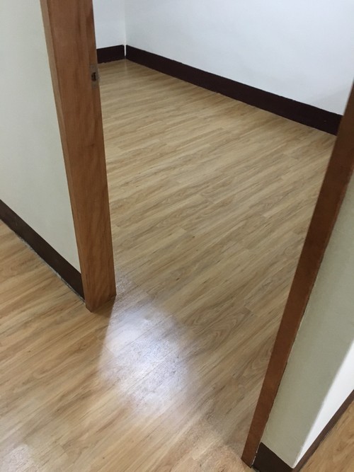 八里中山路二段鋪塑膠地磚