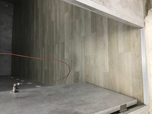 板橋大觀路二段鋪塑膠地磚