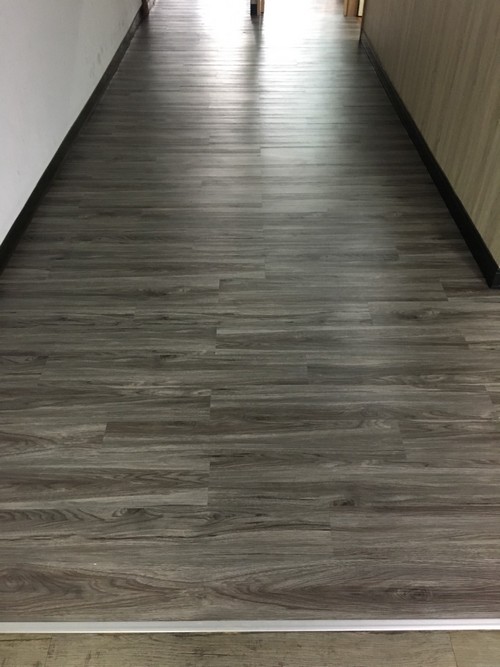 桃園市桃園區永安路鋪塑膠地磚